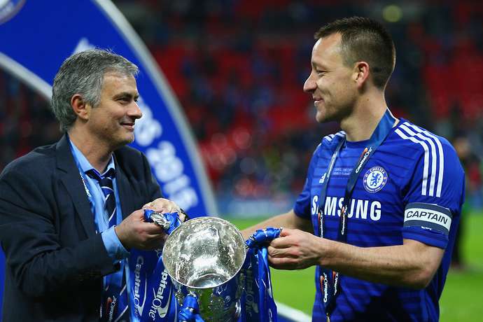 Đội hình 11 cầu thủ xuất sắc nhất do Jose Mourinho dẫn dắt