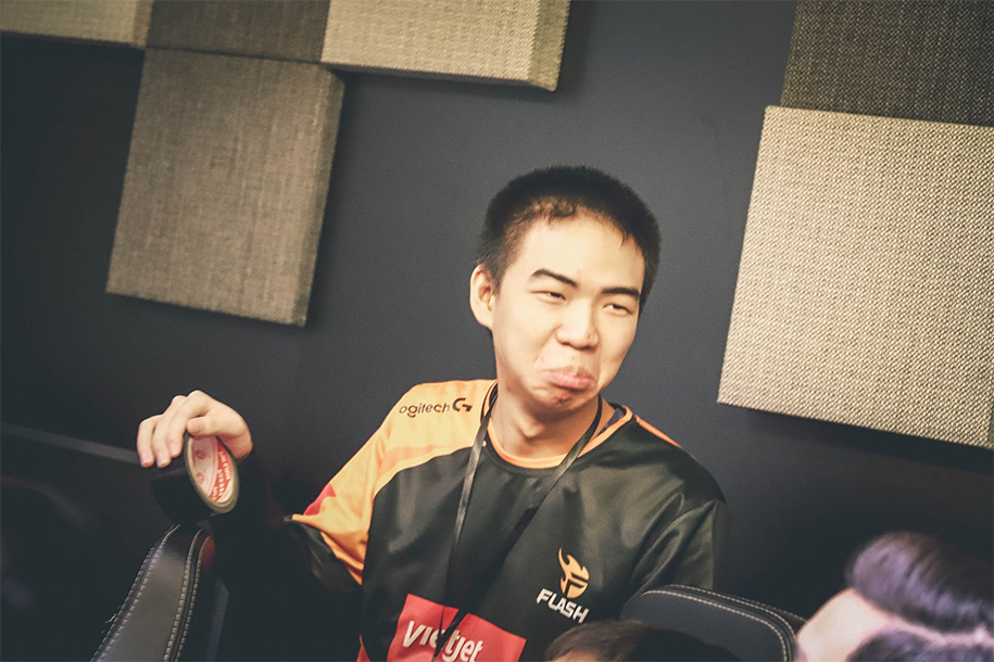 Kết quả VCS Mùa Xuân 2020 hôm nay 3/4: Artifact hóa siêu gánh Team Secret