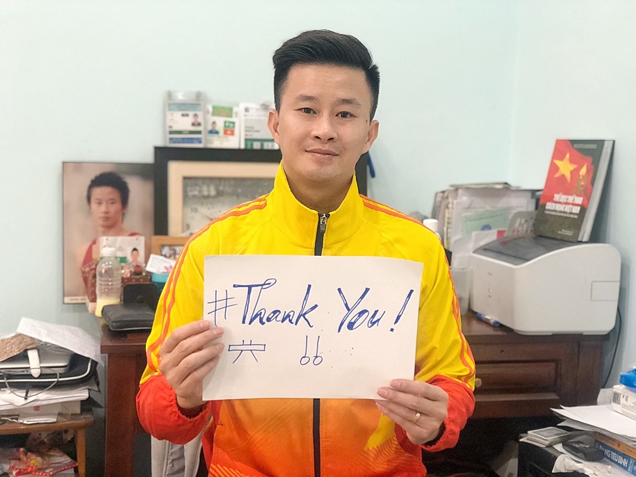 HLV Trương Minh Sang “yêu ngay từ đầu” chiến dịch Xin cảm ơn
