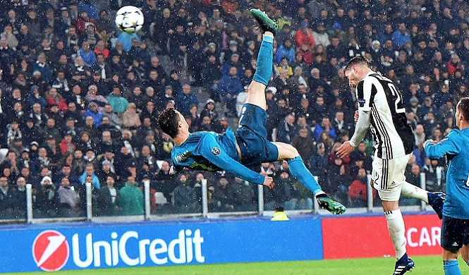Tròn 2 năm Ronaldo ghi bàn bằng cú xe đạp chổng ngược kinh điển