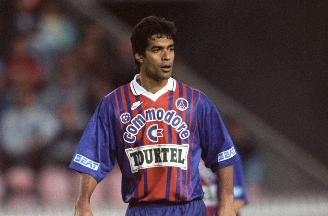 3 cựu ngôi sao Barca trong top 10 cầu thủ Brazil ở Ligue 1