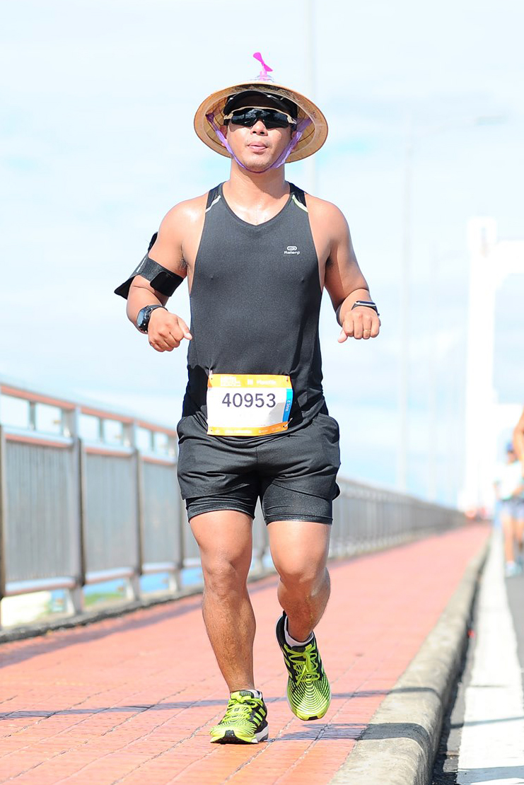 4 VĐV phong trào “chạy bán marathon cách ly” cùng lúc trên 3 miền Tổ quốc