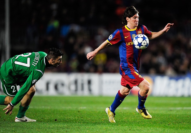 Messi và Ronaldo đạt giá trị bao nhiêu cách đây một thập kỷ?