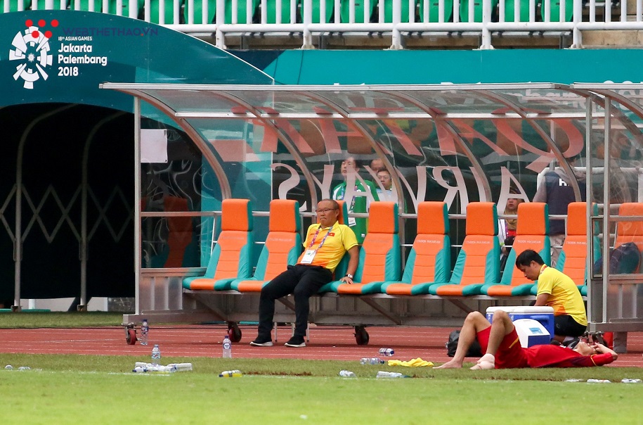 HLV Park Hang Seo “việc nhẹ lương cao” bao nhiêu tháng?
