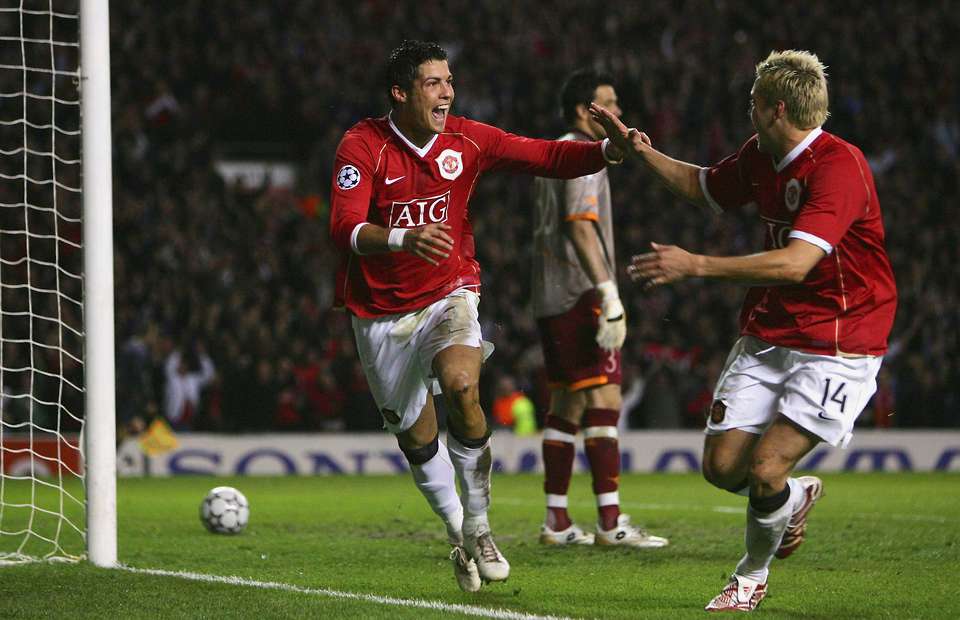 Tròn 13 năm MU thắng “kinh hoàng” tại Champions League