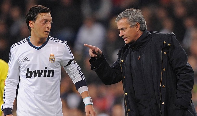 Mesut Ozil bỏ lỡ cơ hội đến Barca vì sự thờ ơ của Guardiola