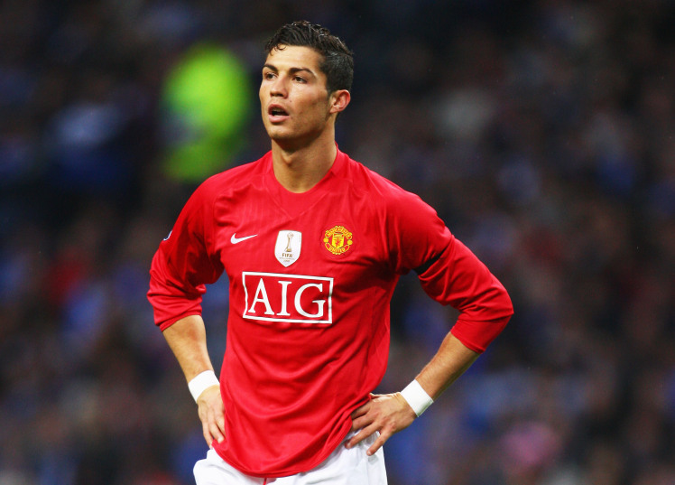 MU "ép" Ronaldo làm những điều không thích để trở thành ngôi sao
