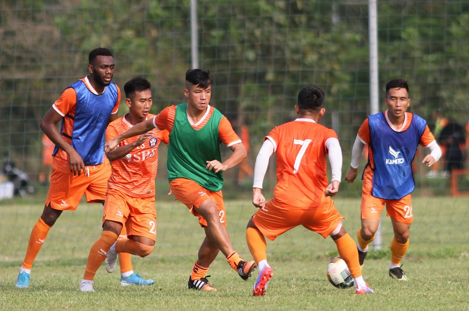 Chủ tịch SHB Đà Nẵng: V.League không xuống hạng đá cho dễ