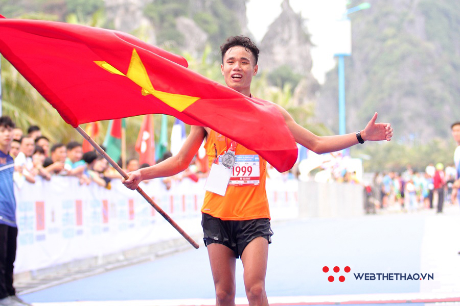 Chàng trai “hụt” tham dự SEA Games 30 hoàn thành Marathon Tại Nhà nhanh chóng mặt