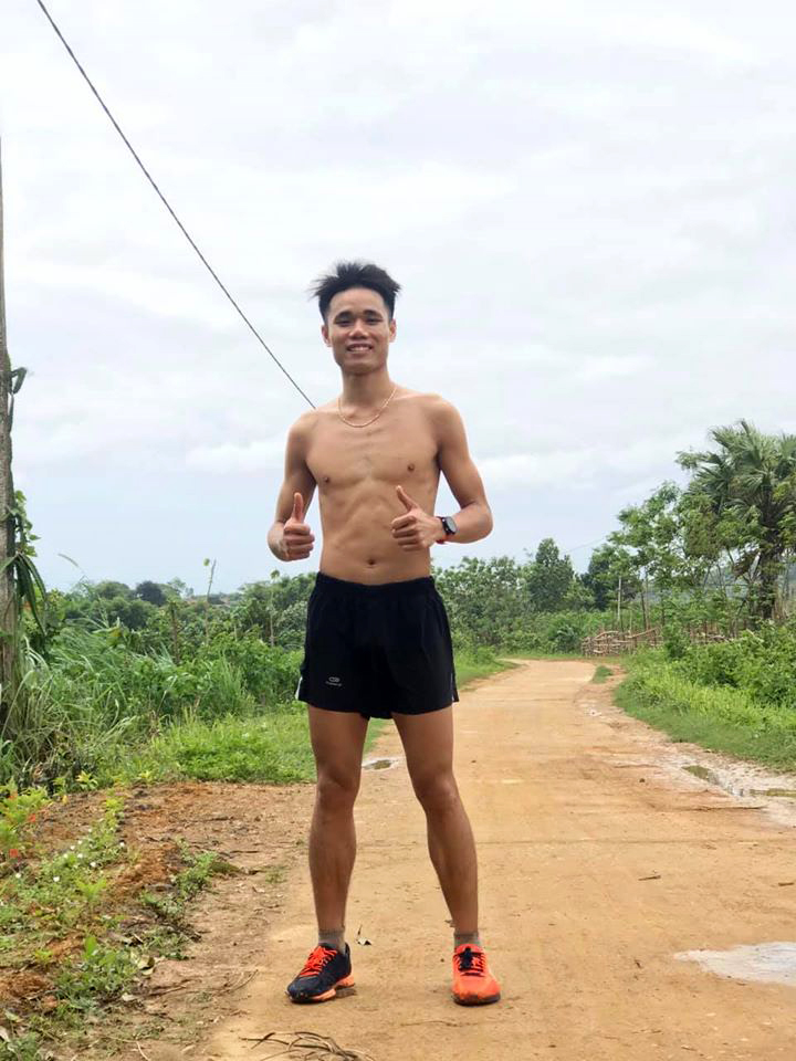 Chàng trai “hụt” tham dự SEA Games 30 hoàn thành Marathon Tại Nhà nhanh chóng mặt Chàng trai “hụt” tham dự SEA Games 30 hoàn thành Marathon Tại Nhà nhanh chóng mặt
