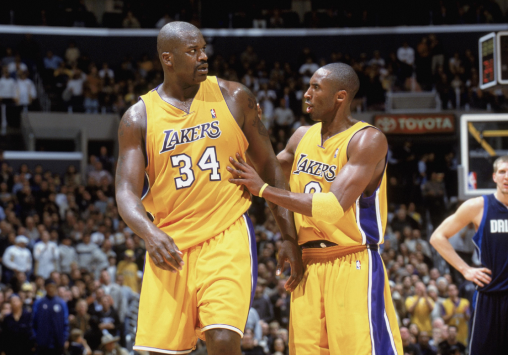 Shaquille O'Neal từng ra giá 10.000 USD để đồng đội ... đánh nhau với Kobe Bryant