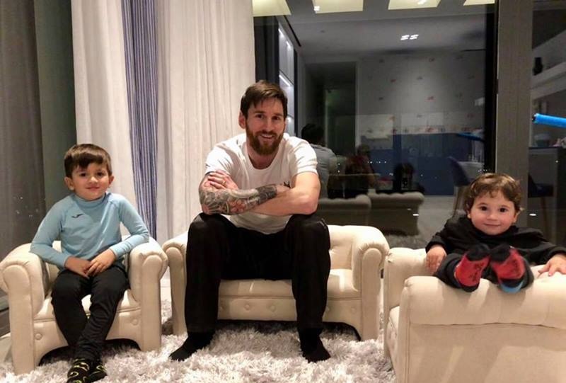 Choáng ngợp trước biệt thự triệu đô của Messi ở Barcelona Choáng ngợp trước biệt thự triệu đô của Messi ở Barcelona