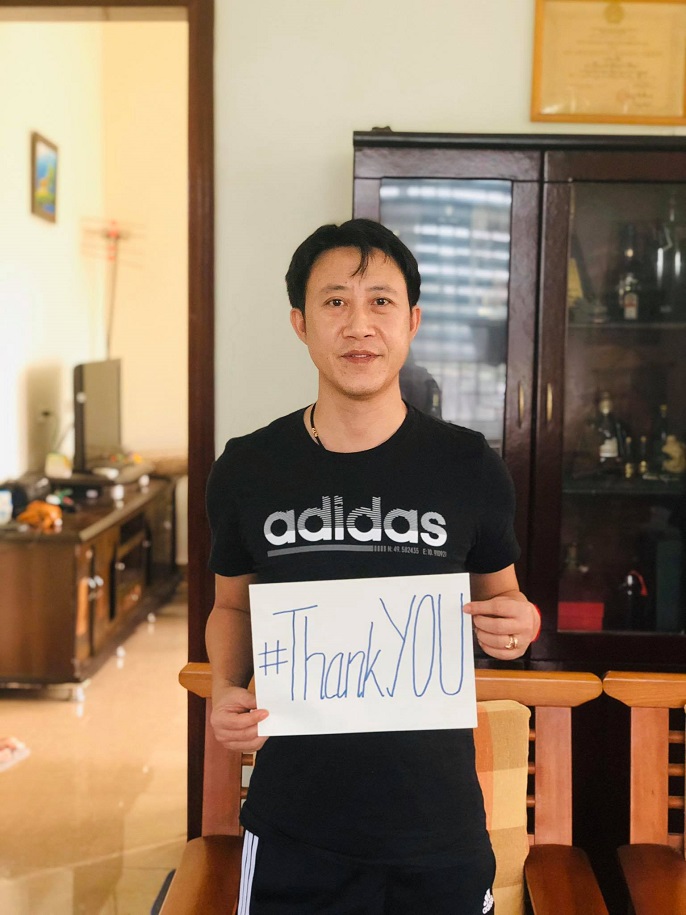 Giới “quần đùi áo số” Việt gửi lời “Cảm ơn” y, bác sĩ chống dịch COVID-19