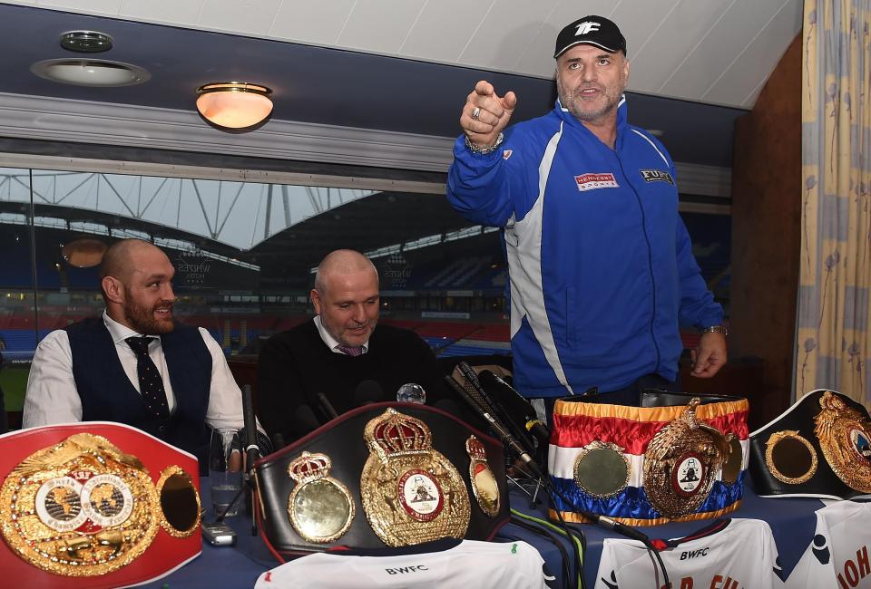 John Fury sẽ đấu tập với con trai Tyson Fury cho trận đấu sắp đến
