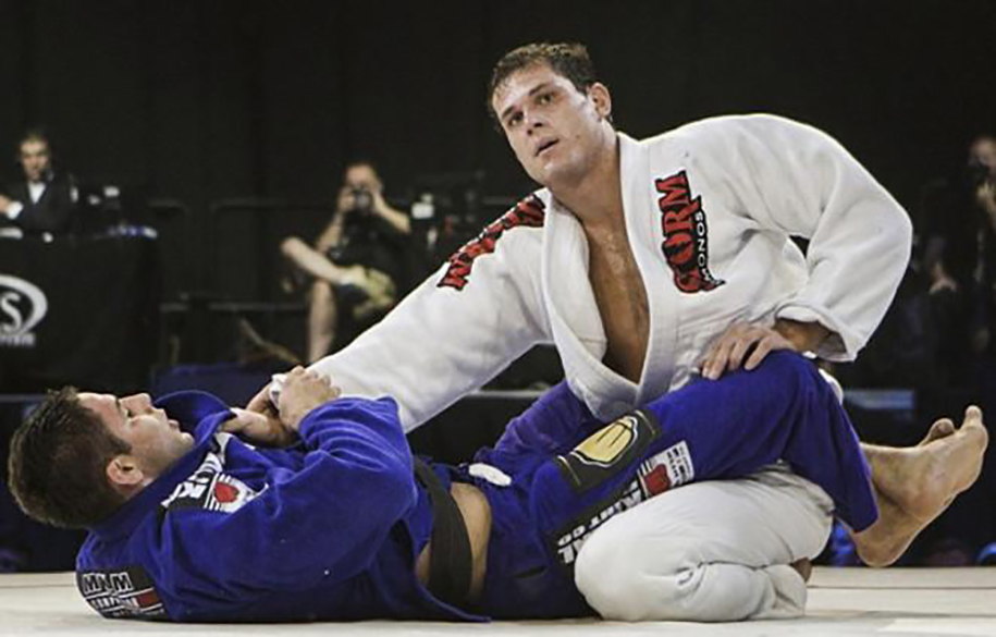 Võ sĩ BJJ Roger Gracie chia sẻ về “trải nghiệm tồi tệ” khi nhiễm COVID-19
