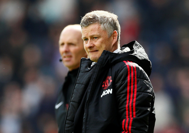 Lương của HLV Solskjaer là bao nhiêu sau khi tính ra tiền Việt?