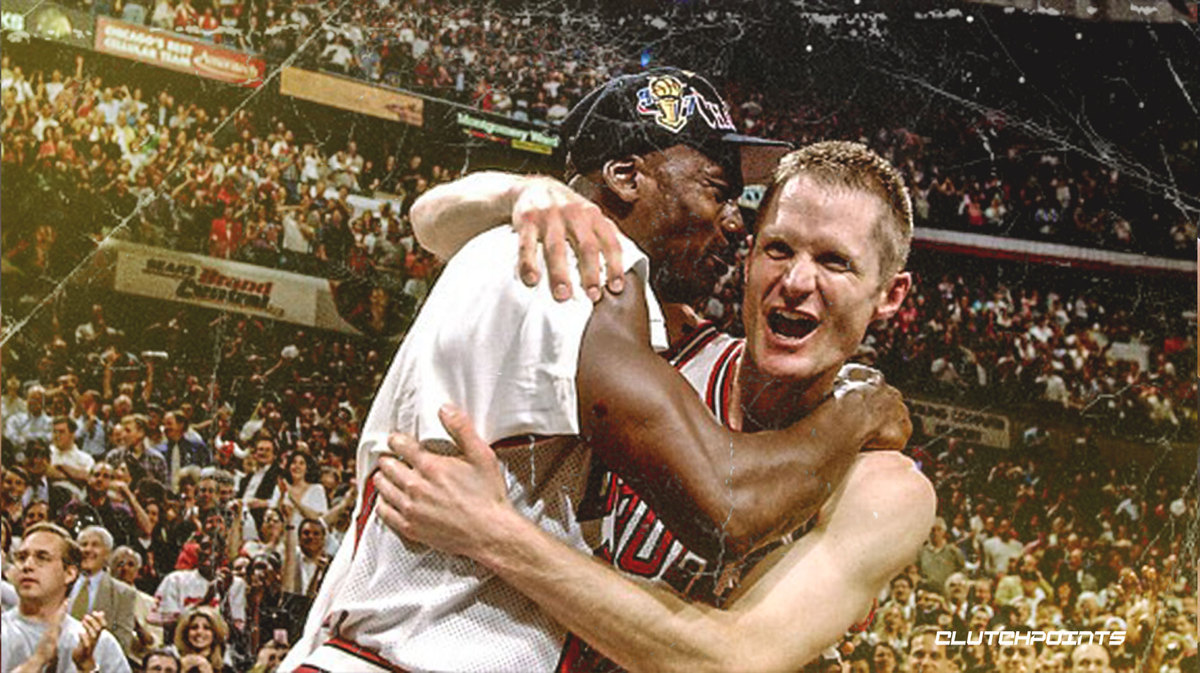 Steve Kerr hồi tưởng cay đắng về lần đầu ăn no hành của Michael Jordan