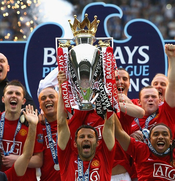 Henry đánh bại Ronaldo và Giggs để trở thành vĩ đại nhất Ngoại hạng Anh Henry đánh bại Ronaldo và Giggs để trở thành vĩ đại nhất Ngoại hạng Anh
