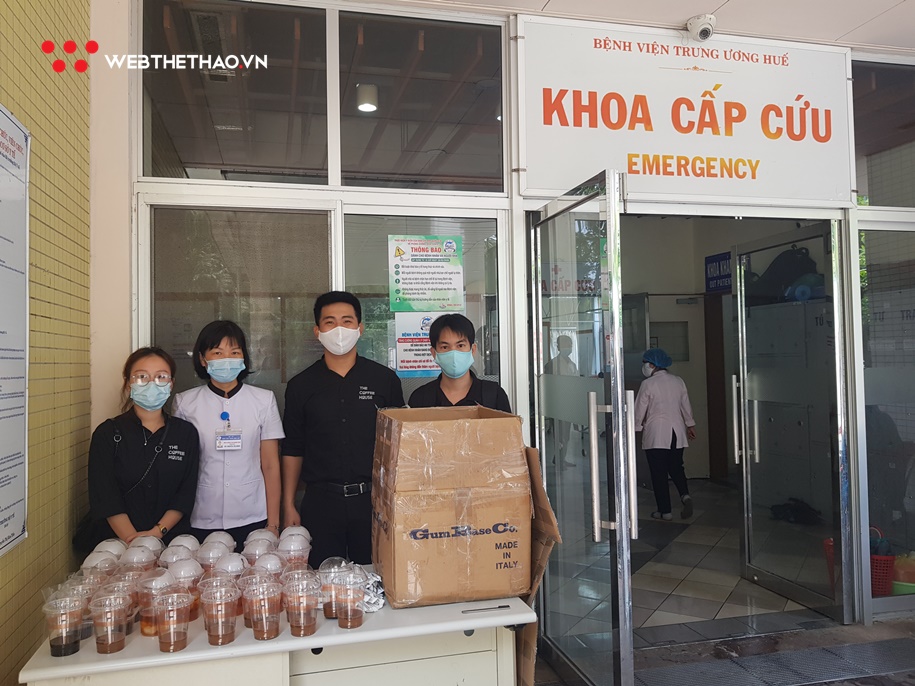 The Coffee House “Cảm ơn” y, bác sĩ Bệnh viện Trung ương Huế The Coffee House “Cảm ơn” y, bác sĩ Bệnh viện Trung ương Huế