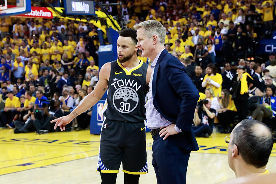 Stephen Curry hồi tưởng những ngày sốt cao, sợ sốt vó vì lo nhiễm COVID-19