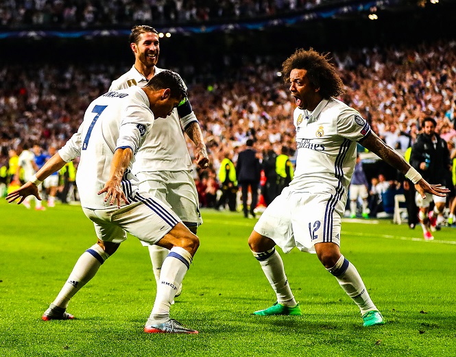 Ronaldo kỷ niệm cú hat-trick “hoàn hảo” ở Cúp C1 cách đây 3 năm Ronaldo kỷ niệm cú hat-trick “hoàn hảo” ở Cúp C1 cách đây 3 năm