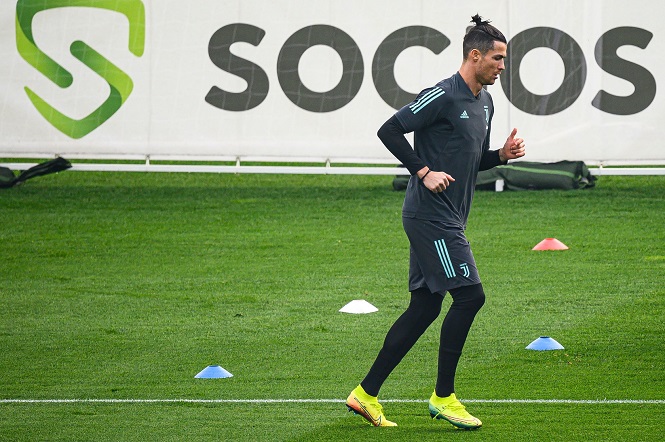 Gia đình Ronaldo bị báo động khi Madeira bùng phát dịch COVID-19 Gia đình Ronaldo bị báo động khi Madeira bùng phát dịch COVID-19