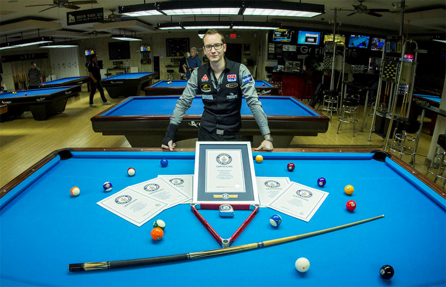 Cùng xem cơ thủ billiards Florian Kohler cố gắng lập kỷ lục Guinness về "số cú đánh biểu diễn nhiều nhất trong 24h"