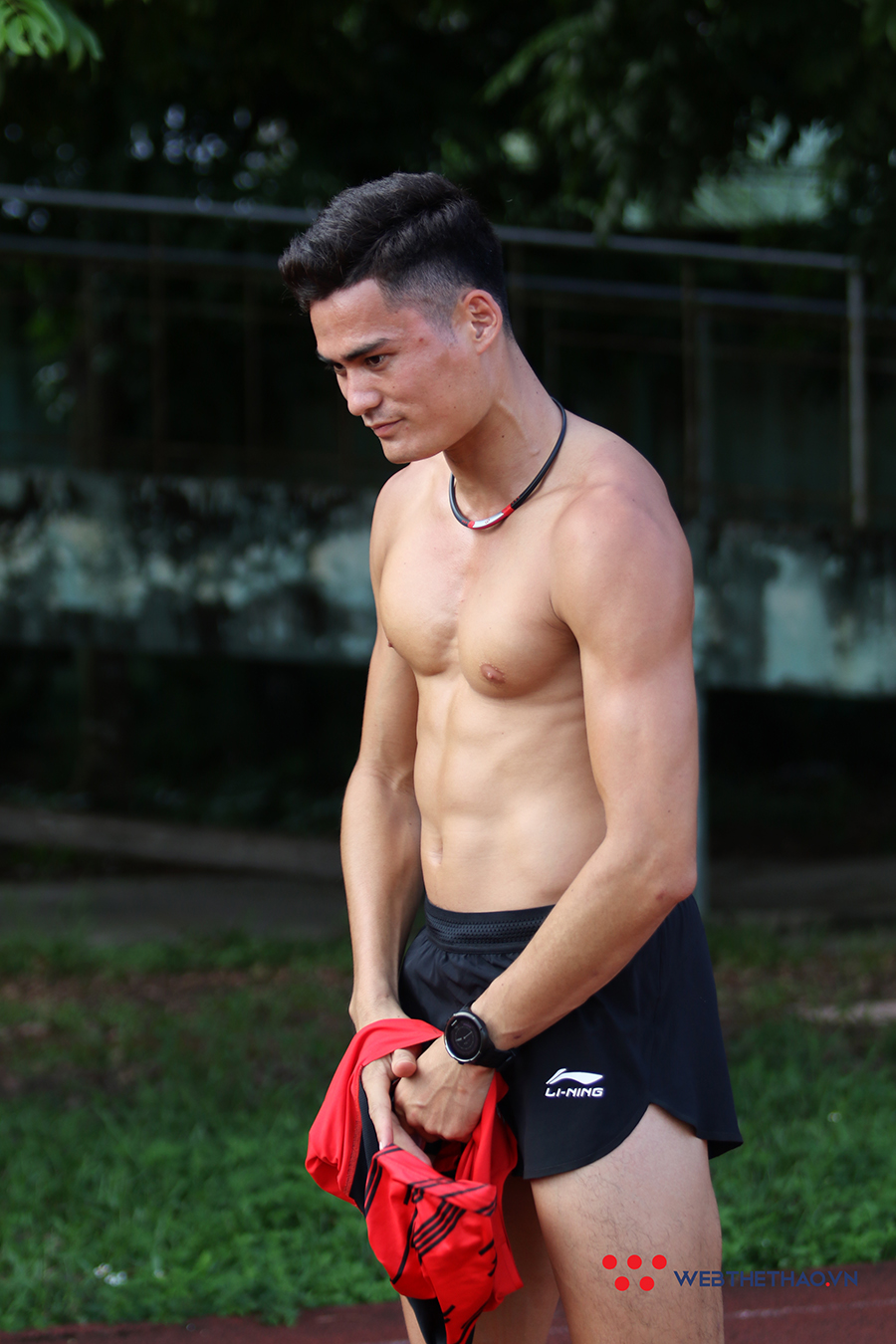 5 phút tabata tập cơ bụng 6 múi với “soái ca điền kinh” Quách Công Lịch 5 phút tabata tập cơ bụng 6 múi với “soái ca điền kinh” Quách Công Lịch