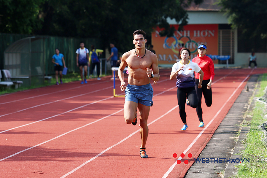 5 phút tabata tập cơ bụng 6 múi với “soái ca điền kinh” Quách Công Lịch 5 phút tabata tập cơ bụng 6 múi với “soái ca điền kinh” Quách Công Lịch
