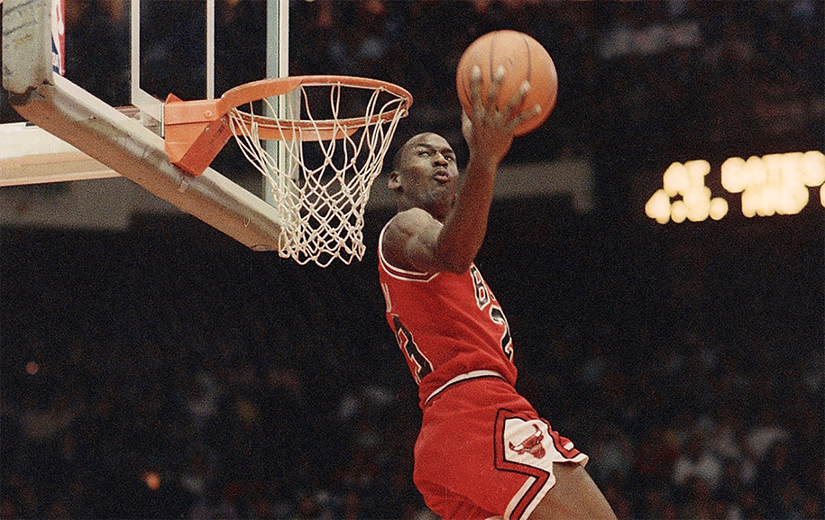 Không rượu chè hay hút sách, Michael Jordan mẫu mực đến không ngờ trong The Last Dance