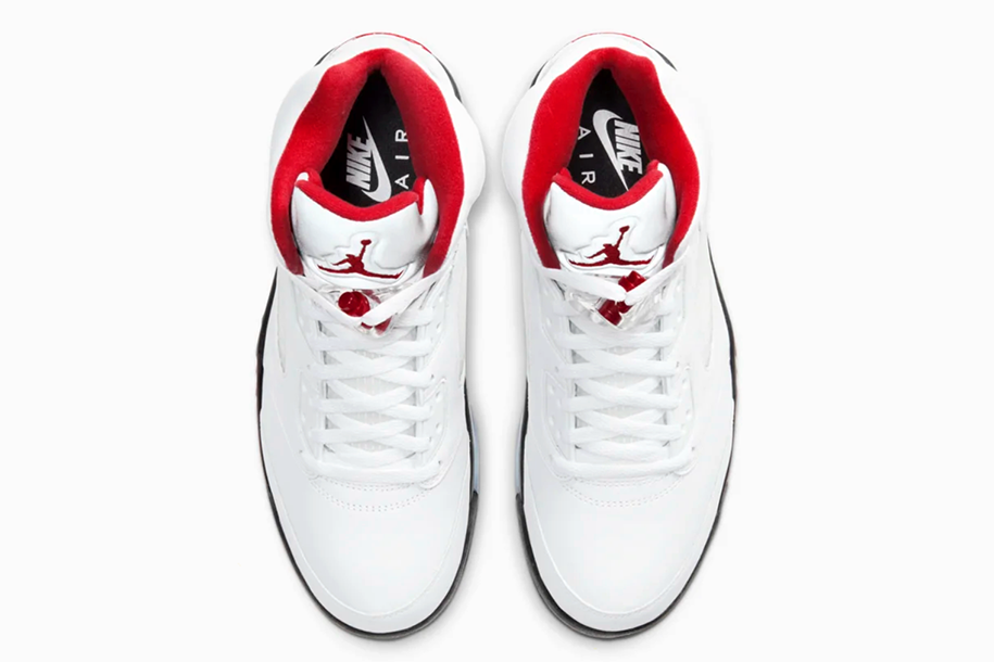Jordan Brand tranh thủ bán giày ngay trong lúc công chiếu phim tài liệu The Last Dance Jordan Brand tranh thủ bán giày ngay trong lúc công chiếu phim tài liệu The Last Dance