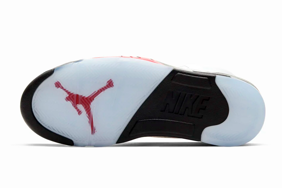 Jordan Brand tranh thủ bán giày ngay trong lúc công chiếu phim tài liệu The Last Dance Jordan Brand tranh thủ bán giày ngay trong lúc công chiếu phim tài liệu The Last Dance