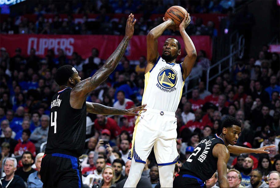 Điểm lại top 10 cầu thủ ghi điểm xuất sắc nhất lịch sử NBA và “vũ khí” ưa thích của họ (kỳ 1)
