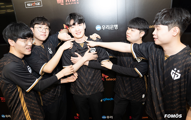 Lịch thi đấu chung kết LCK Mùa Xuân 2020: T1 vs GEN