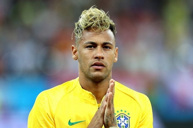 Neymar thay đổi kiểu tóc nhiều hơn số bàn thắng ghi được
