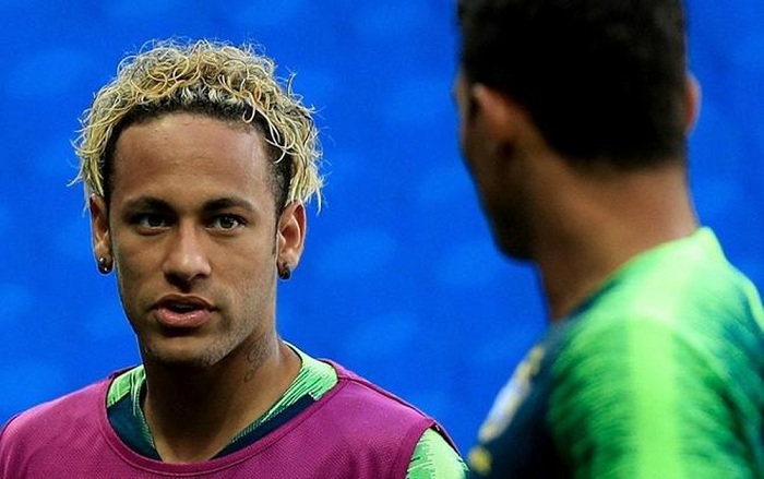 Neymar thay đổi kiểu tóc nhiều hơn số bàn thắng ghi được