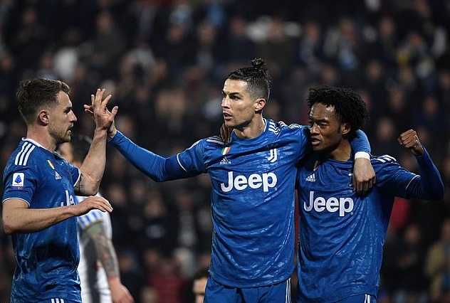 Juventus bày cách giúp Ronaldo tránh cách ly khi trở về Italia