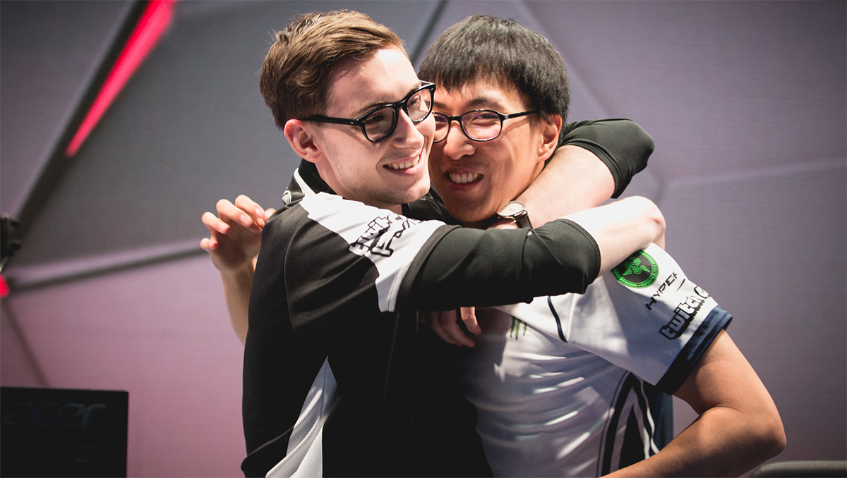 Tin chuyển nhượng LMHT 24/4: Doublelift rời TL, quay về TSM?