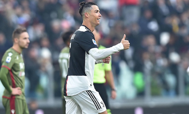 Ronaldo và Ibrahimovic tạo nên những thống kê kỳ lạ trong bóng đá Ronaldo và Ibrahimovic tạo nên những thống kê kỳ lạ trong bóng đá