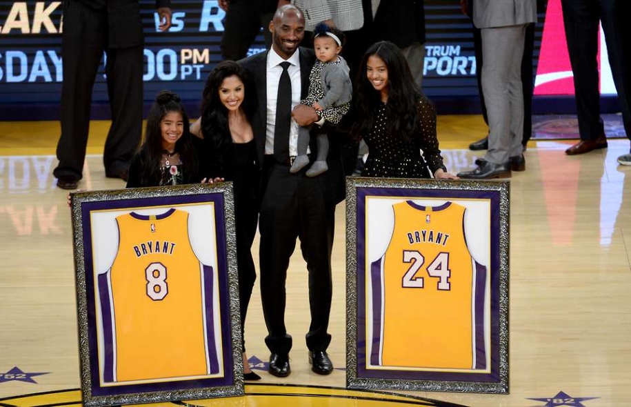 Vì sao Kobe Bryant chọn áo số 8?