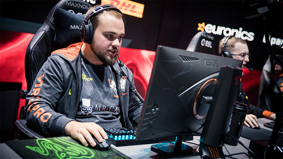 VP NoOne nhận danh hiệu MVP của Dota 2 ESL One Online