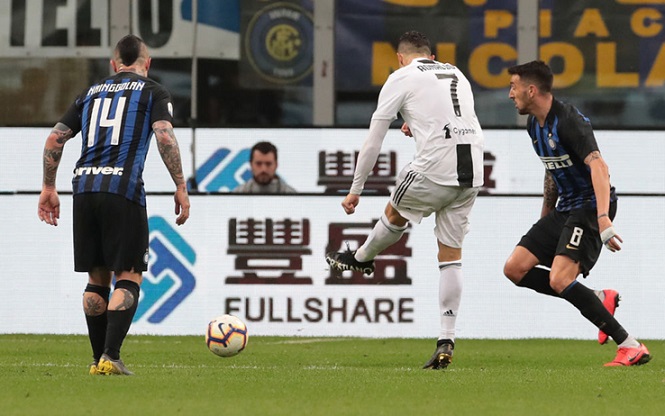 Ronaldo ghi bàn thắng thứ 600 theo cách đặc biệt tròn một năm trước Ronaldo ghi bàn thắng thứ 600 theo cách đặc biệt tròn một năm trước