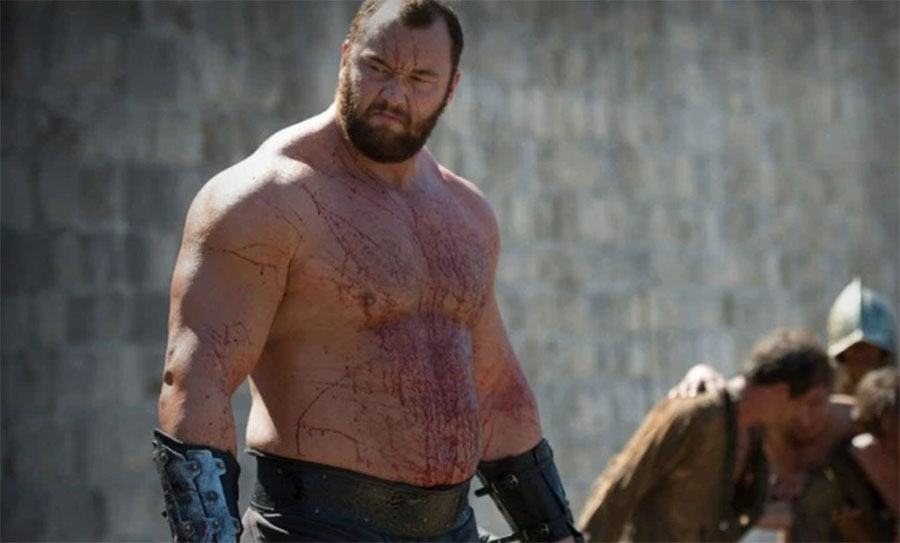 Lập KLTG mới nâng deadlift: "The Mountain" Hafthor Bjornsson nhấc bổng một lúc 6 Cristiano Ronaldo!