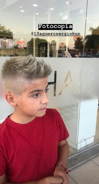 Bộ ảnh “chất lừ” của Benjamin, con trai tiền đạo Kun Aguero