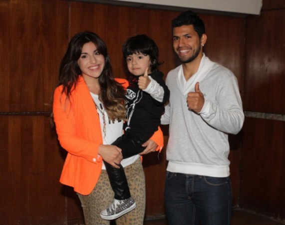 Bộ ảnh “chất lừ” của Benjamin, con trai tiền đạo Kun Aguero
