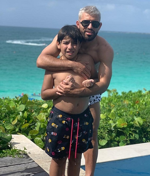 Bộ ảnh “chất lừ” của Benjamin, con trai tiền đạo Kun Aguero