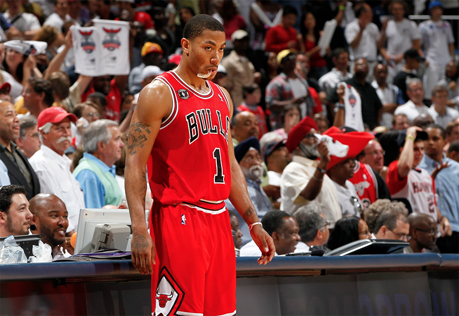 Ngày này năm xưa: Nhìn lại 10 điều đáng nhớ về mùa giải MVP lịch sử của Derrick Rose Ngày này năm xưa: Nhìn lại 10 điều đáng nhớ về mùa giải MVP lịch sử của Derrick Rose