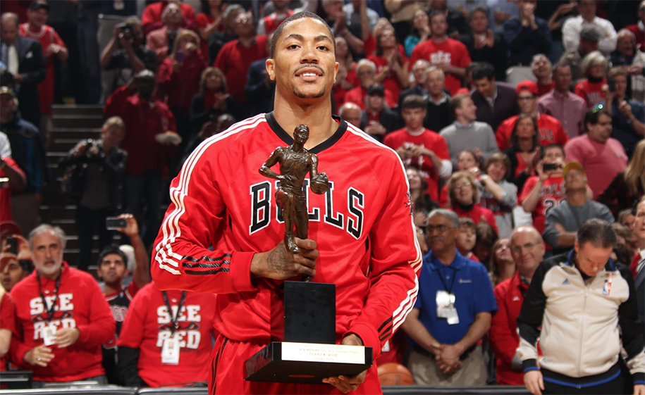 Ngày này năm xưa: Nhìn lại 10 điều đáng nhớ về mùa giải MVP lịch sử của Derrick Rose Ngày này năm xưa: Nhìn lại 10 điều đáng nhớ về mùa giải MVP lịch sử của Derrick Rose