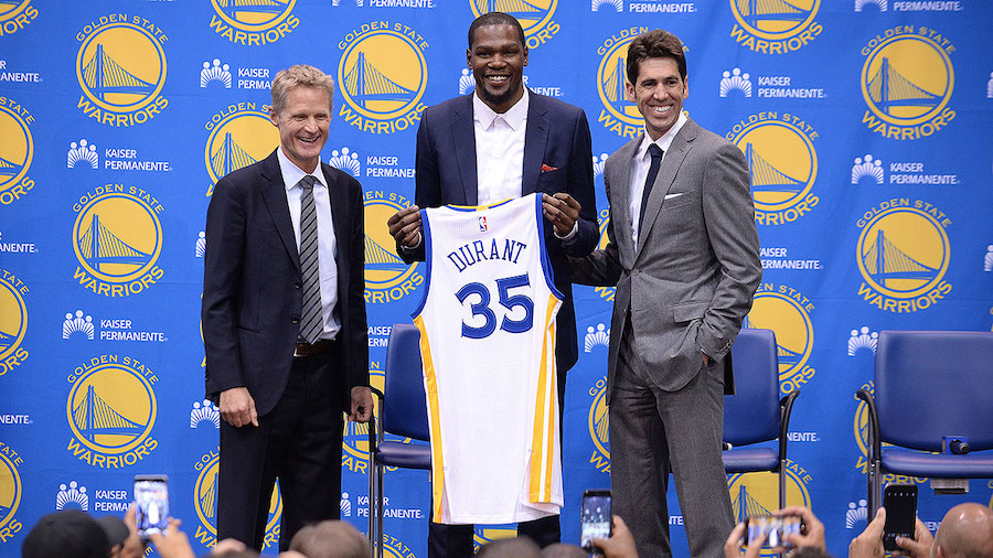 Nhìn lại 6 khoảnh khắc vĩ đại nhất lịch sử Golden State Warriors