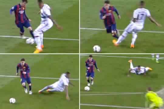 Messi làm bẽ mặt Boateng để ghi bàn thắng kinh ngạc cách đây 5 năm Messi làm bẽ mặt Boateng để ghi bàn thắng kinh ngạc cách đây 5 năm